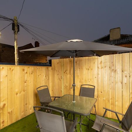 Central Roof Terrace Apartment ストックトン・オン・ティーズ エクステリア 写真